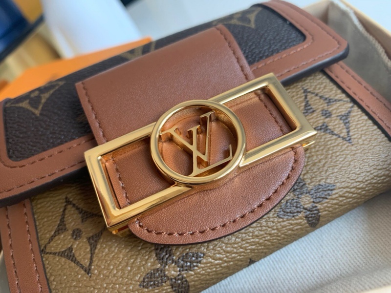 Shop Louis Vuitton MONOGRAM Dauphine Compact Wallet (M68725) by  Sincerity_m639